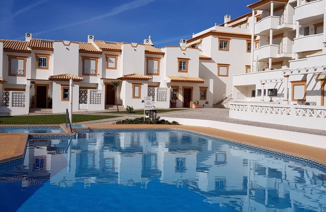 Casa da Praia n3 minutes walk from Olhos de Agua beach