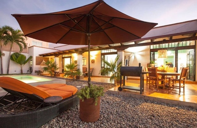 Casa de los Santos Su