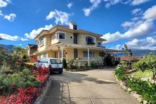 Casa de lujo moderna y amplia