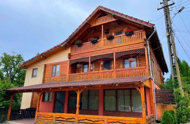 Casa de Vacanta "La Faurie"