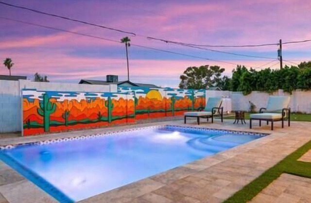 Casa Del Sol in Old Town w/Hot tub & Heated Pool!