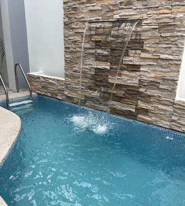 Casa hermosa con piscina