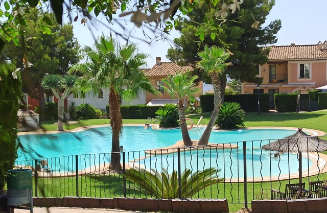Casa La Contentita. Levante y Calma al Lado de la Playa y la Montaña