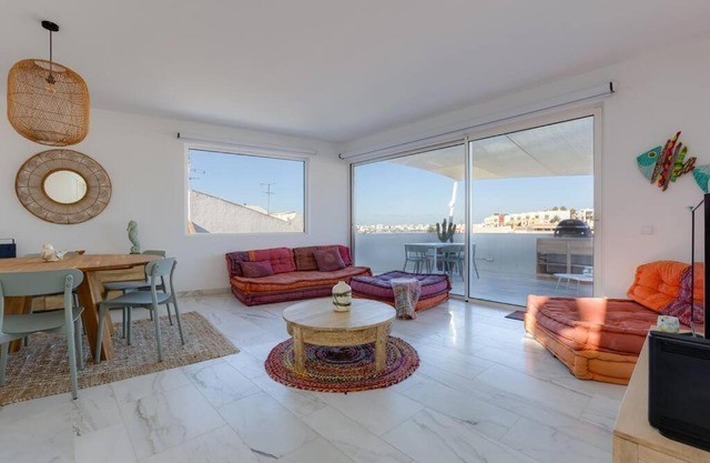 CASA LIMA - State of the art villa with views and pool in Ferragudo