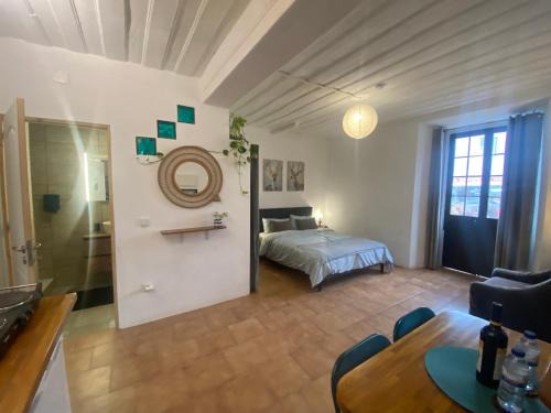 Casa lovits - Cozy One-Bedroom Apartment with Modern Comforts