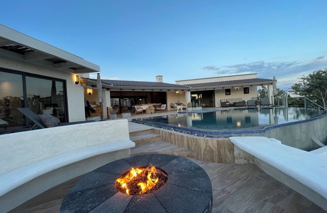 Casa Marhaba, 6 bed magical ocean view in fabulous Fundadores, Puerto Los Cabos