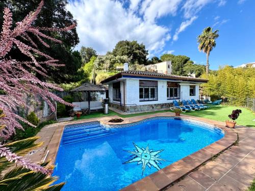 CASA PARAÍSO PISCINA TRANQUILIDAD