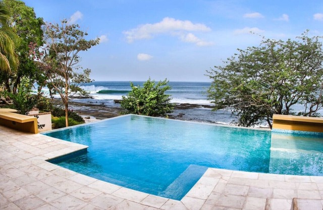 Casa Rock · Casa Rock, Beachfront Villa in Rancho Santana