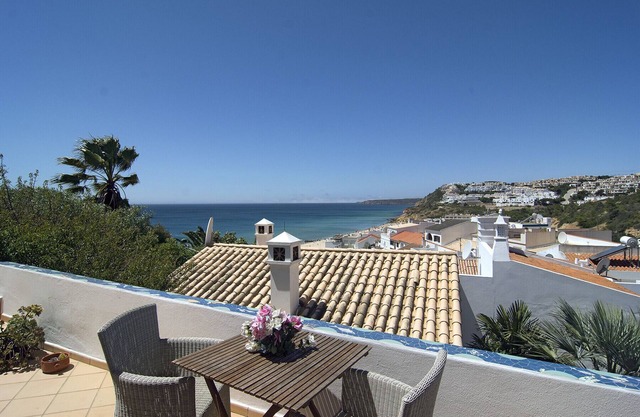 Casa Sereia Praia, Chic sea view holiday apartment