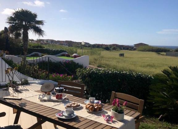 Casa Su Soli Sardu 10 - Blick aufs Meer vom Swimmingpool!