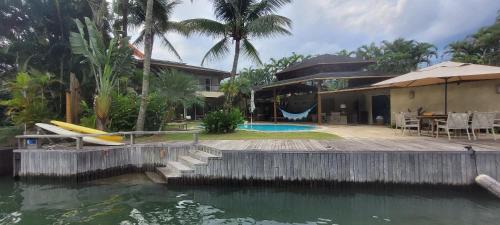 Casa super luxo beira mar