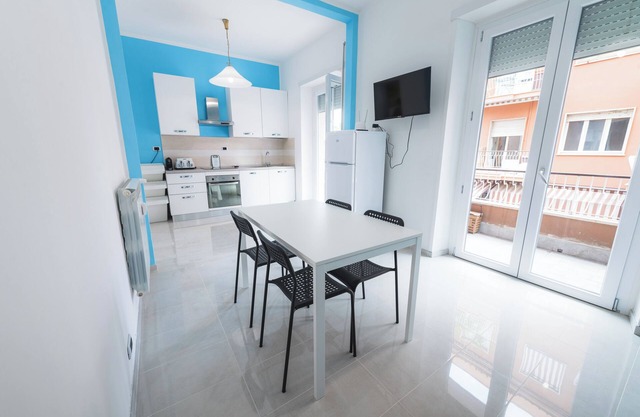 Casa Trionfale - Three Bedroom Apartment, Sleeps 6