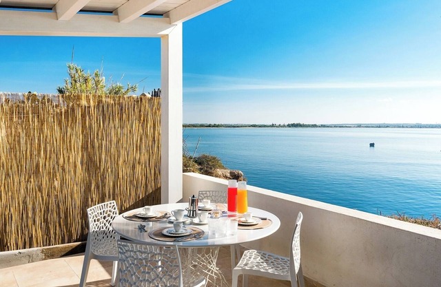 Casa Ulisse, sea front property