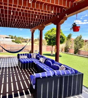 Casa Uva Beautiful Family House Retreat with pool and views