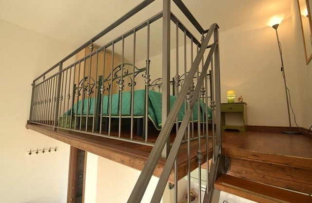 Casa Viola C, fully refundable with voucher*: A welcoming apartment surrounded by the greenery, with Free WI-FI.