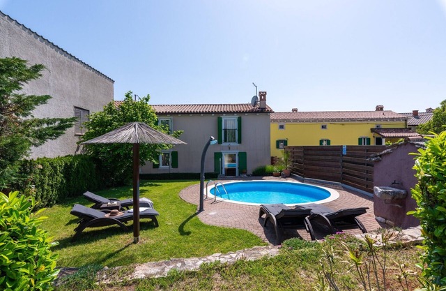 Casa Vito in Žužići - Haus für 4 Personen