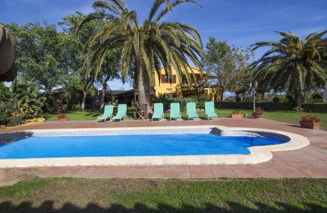 Catalunya Casas Incredible secluded villa, just 11km from Beach!