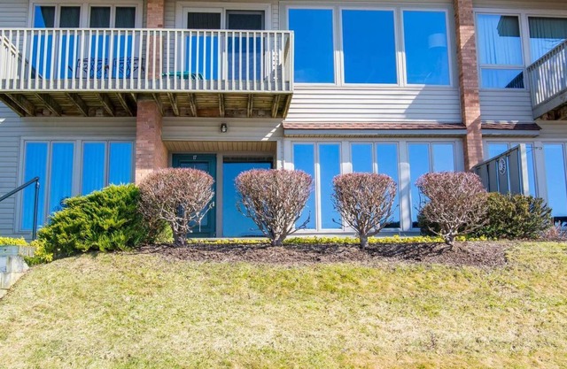 Cayuga17- Chautauqua Lake Estates Lakefront Condo