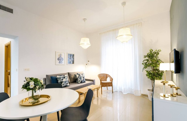 Central apartment in the heart of Seville