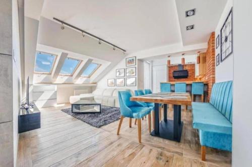 Central Apartments Gdansk - One Bedroom Apartment with Balcony - City Center - SB12