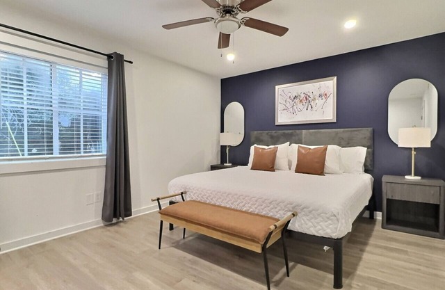 Central Bham Retreat w/Private Balcony + Parking