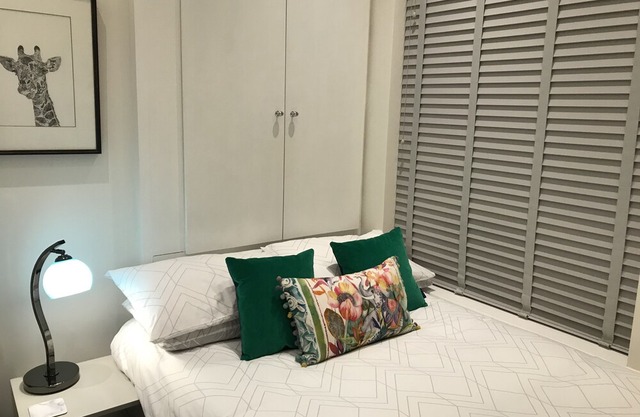 Central contemporary first floor apartment in Harrogate. Recently refurbished.