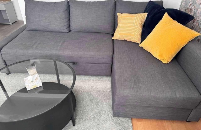 Central Location, Cozy, and Well-Equipped