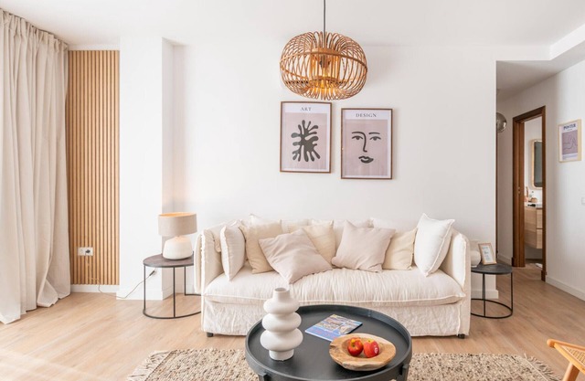 Central Malaga Apartment - 2 Bedrooms, New and Equipped