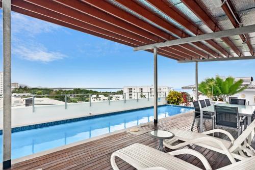 Central Two-Bedroom Apartment with City Views