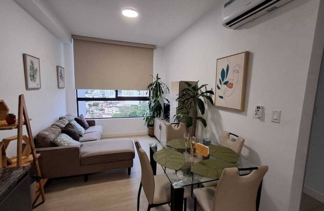 Centrally located 2 bedroom apartment