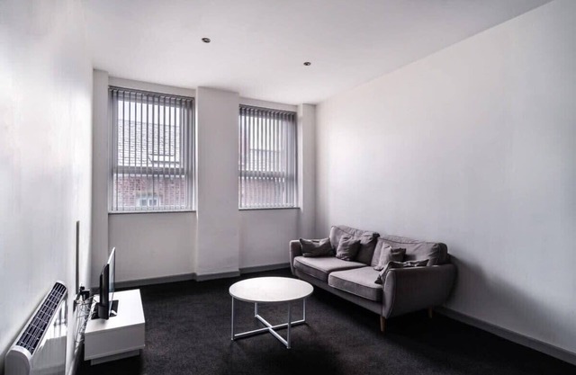 Centrally Located 1 Bed Blackburn Apartment