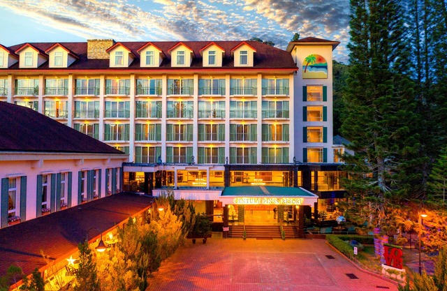 Century Pines Resort