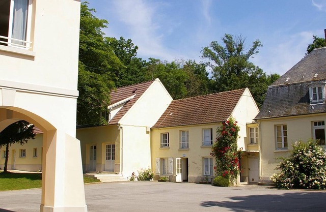 Château de Méry - Méry-sur-Marne (with full board)