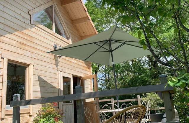 Chalet à la Campagne 40m² - Vue Imprenable sur les Pyrénées - Calme Absolu