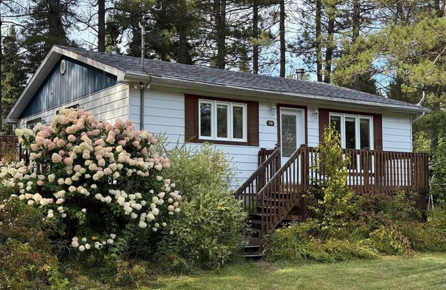 Chalet 4 saisons avec spa - Accès au Lac - Proximité Montagnes Ski - 10+ pers.