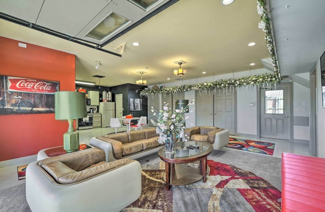 Chalet at Falling Water: Close to Bike Trails