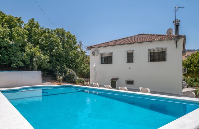 Chalet 'Casa El Molino' with Mountain View, Wi-Fi and Air Conditioning