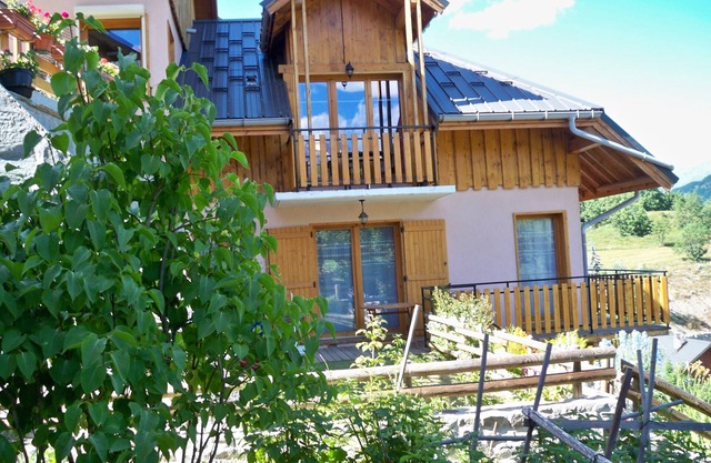 Chalet casi au pied des pistes ! à 800m du télésièges