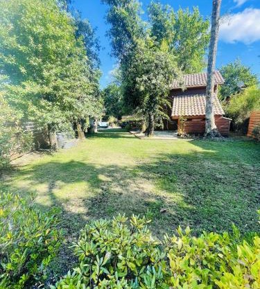 Chalet charmant a La Teste de Buch avec piscine partagee