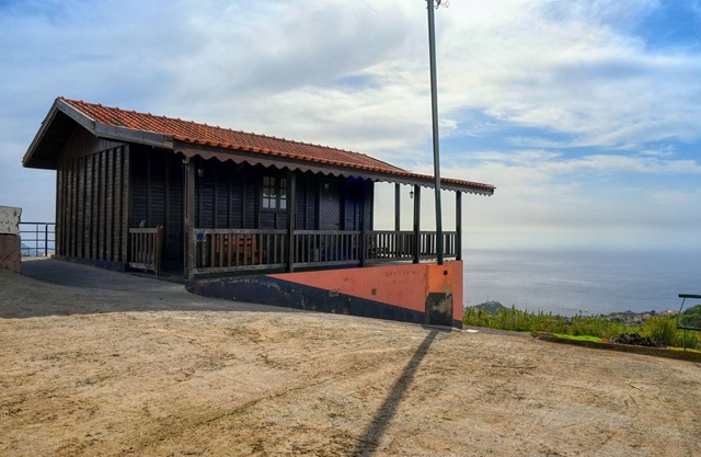 Chalet do Relógio d’Água, a Home in Madeira