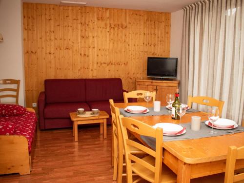 Chalet duplex 4 pièces, 8 pers., piscine chauffée, proche pistes, équipements complets - FR-1-504-428