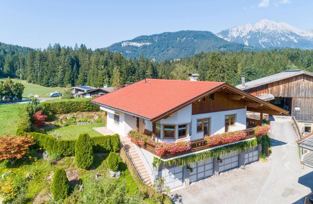 Chalet in dream location, only 3 minutes to lift