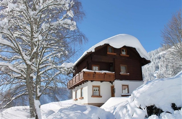 Chalet in Filzmoos with Sauna & Mountain Views