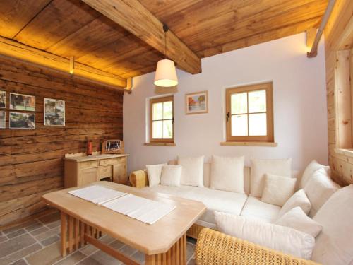 Chalet in Tyrol on St Johanns Ski Slope