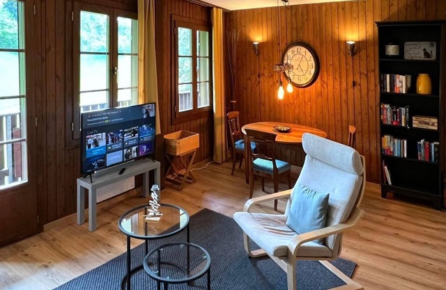 Chalet Oasis - Your Alpine Hideaway