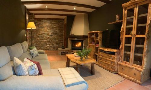 Chalet Rural Toñita 400 m playa piscina barbacoa chimenea