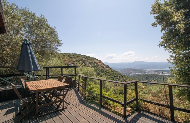 Chalet 'Villa A Croce' with Private Pool, Private Terrace and Wi-Fi