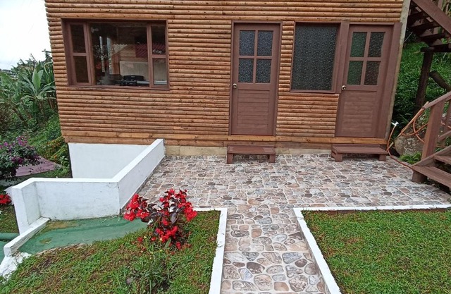 Chalets in San Francisco, Colombia