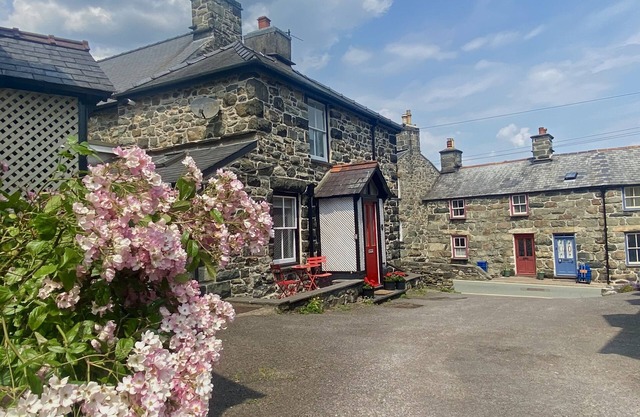 Characterful cottage in heart of Dolgellau