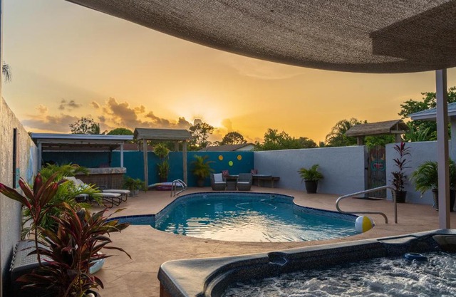 Chardonnay- Luxe home with pool ,spa and close to equestrian